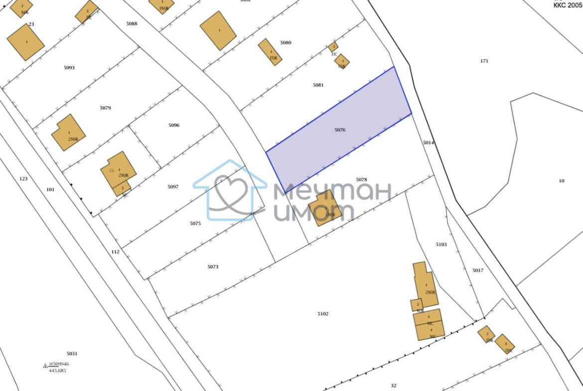 Два урегулирани имота в границите на град Тетевен, местност Пладнището с обща площ от 1 519 кв.м. - 0